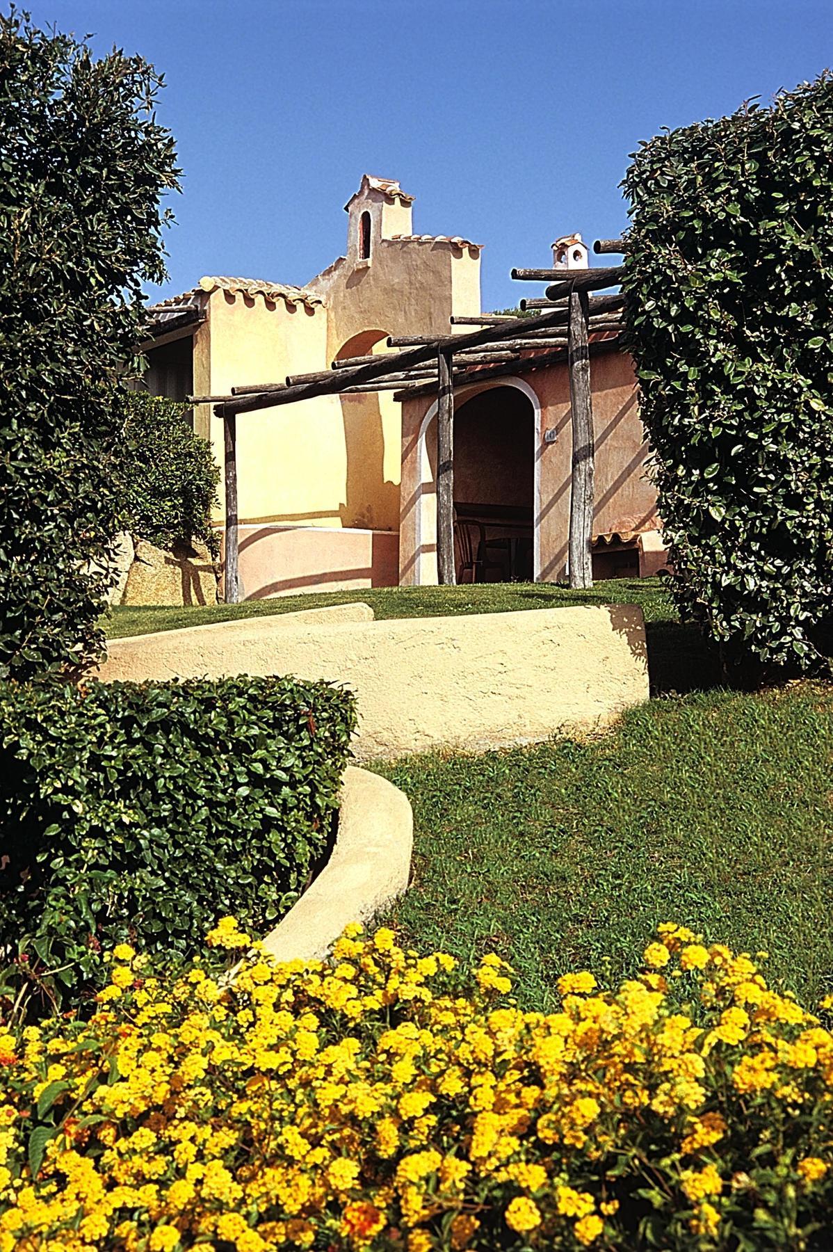 Colonna Resort Country & Sporting Club Порто Черво Екстериор снимка